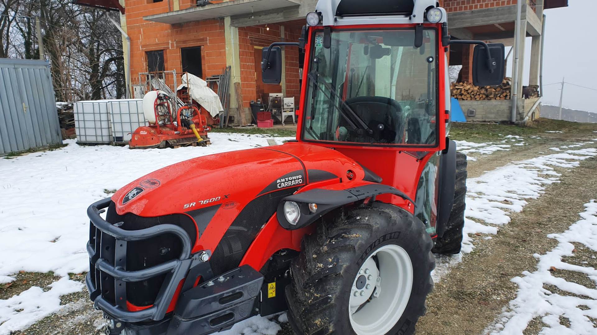 traktor za čišćenje snijega